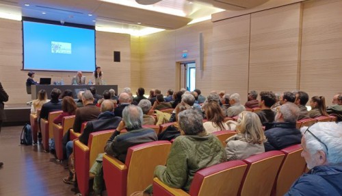 pubblico-presente-al-convegno-sui-cinghiali-a-Viterbo